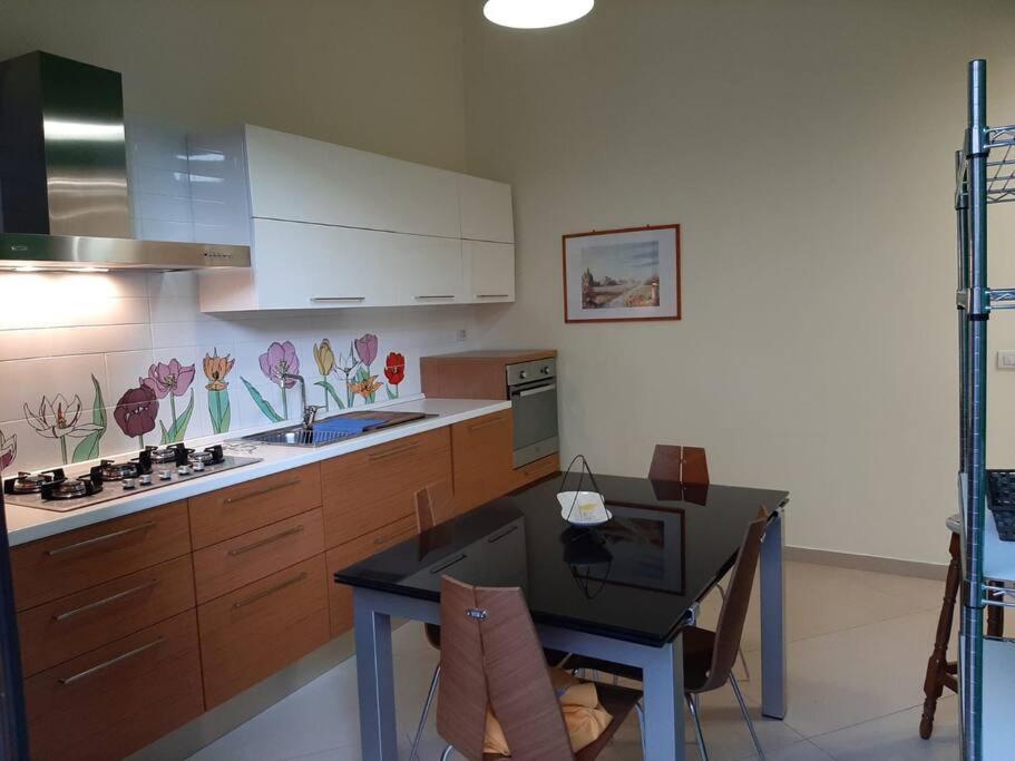 Chiara Home: Al Centro Di Catania Catânia Exterior foto